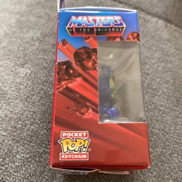 Hot Topic Exclusive - Terror Claws Skeletor Pocket Pop Keychain - Picture 5 of 5